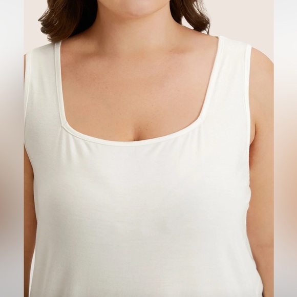 BloomChic Plus Size XL Supersoft Essentials Plain Square Neck Skinny Tank Top - Picture 4 of 6